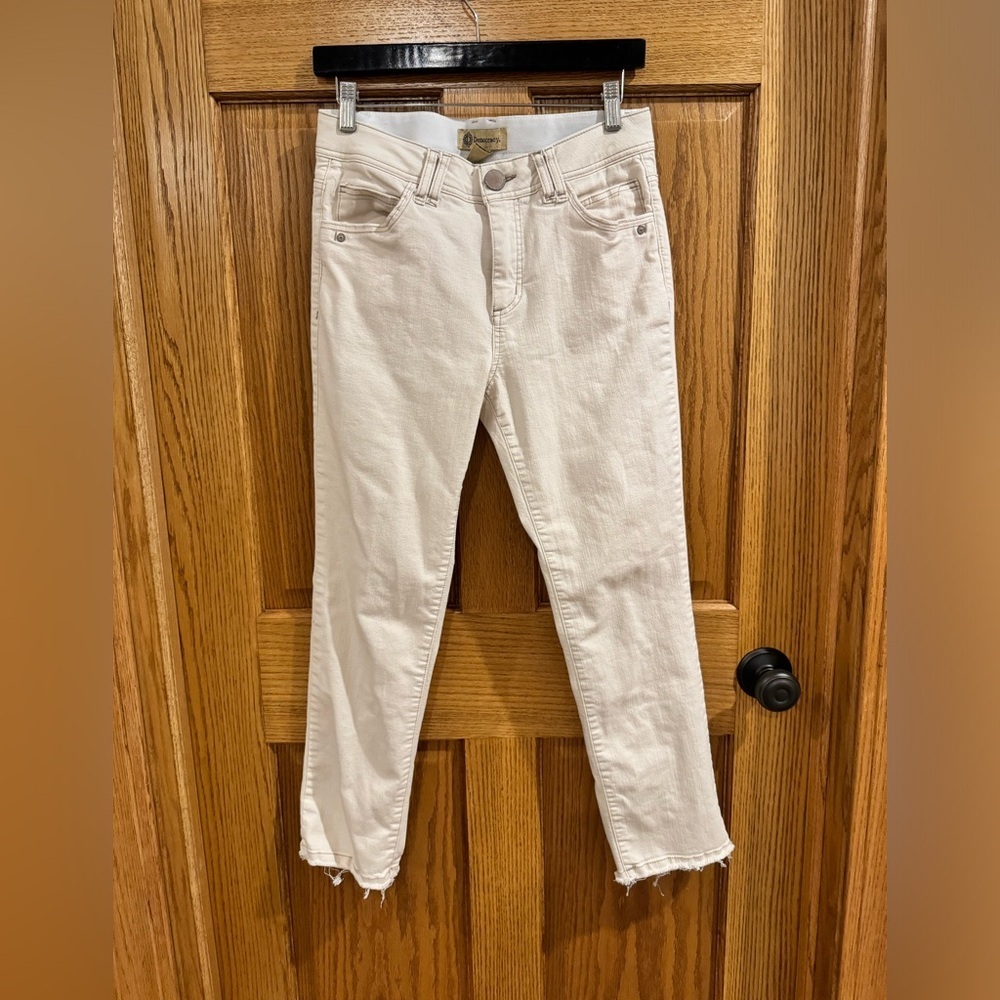 Democracy Jeans Womens 6 Ab Solution Slim Ankle Fit Ivory with beige stitching